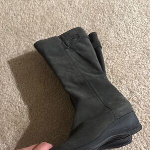 La CANADIENNE Dark Gray Leather Boots